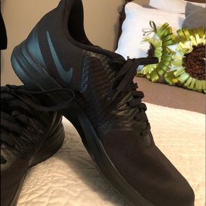 Nike sneakers, black